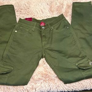 Green Cargo styled skinny jeans size 3/4